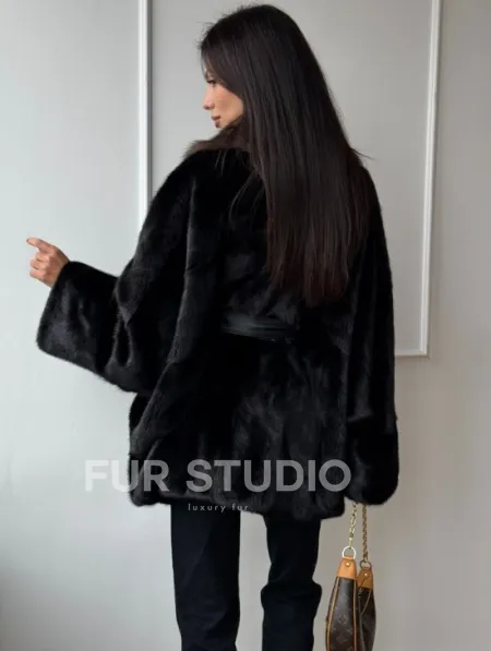 Полушубок из норки Black с воротником из меха темной куницы - фото 6