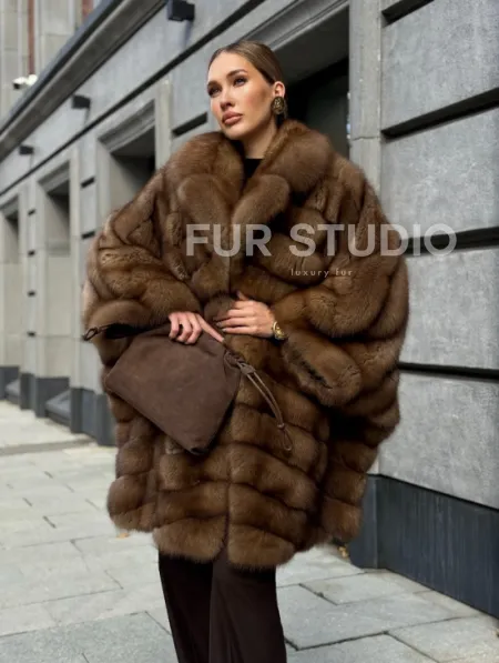 Шуба из куницы оверсайз - фото 11