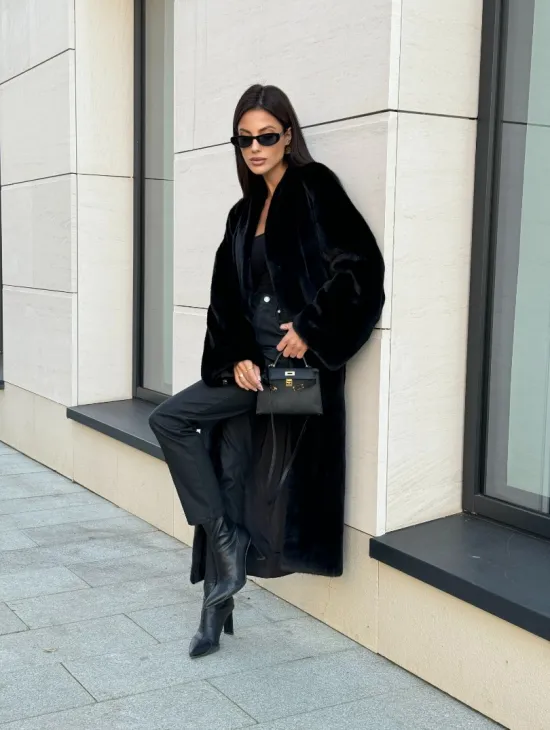 Меховое пальто из аукционного меха норки SAGA FURS, V-образный воротник - фото 11