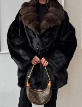 Полушубок из норки Black с воротником из меха темной куницы - фото 4
