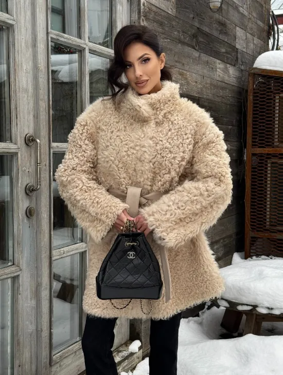 Двухсторонняя женская шуба - дубленка из меха испанского тиградо в бежевом цвете - фото 14