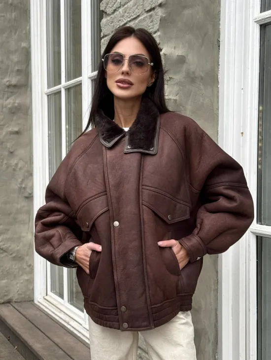 Дубленка - бомбер A LA VINTAGE из овчины мерино с воротником-стойка - фото 8