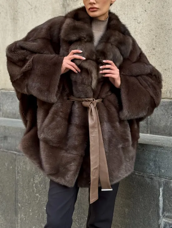 Полушубок норковый женский с воротником куница - фото 2