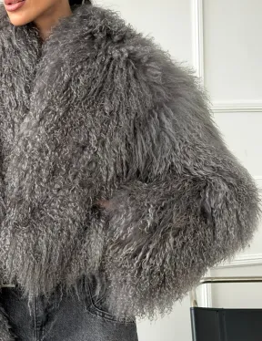 Серая шубка из меха ламы - фото 1