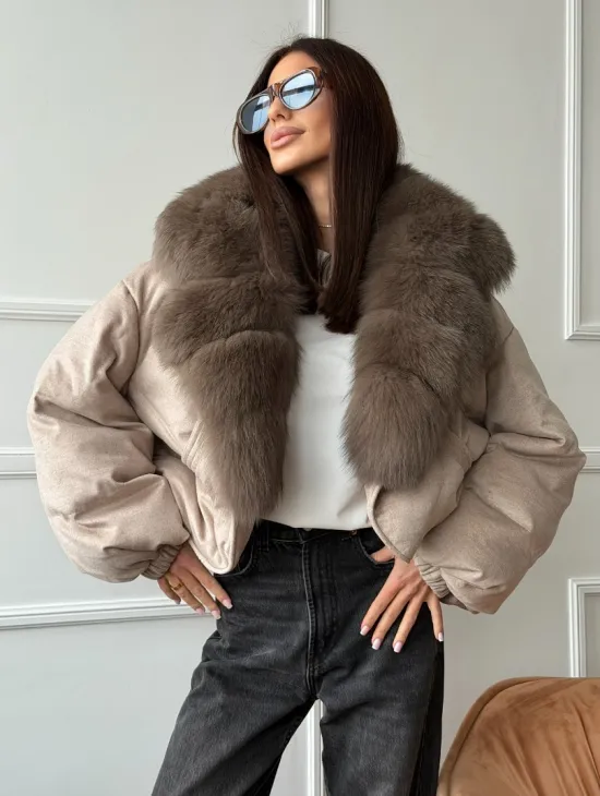 Зимний короткий пуховик с мехом - оверсайз - фото 10