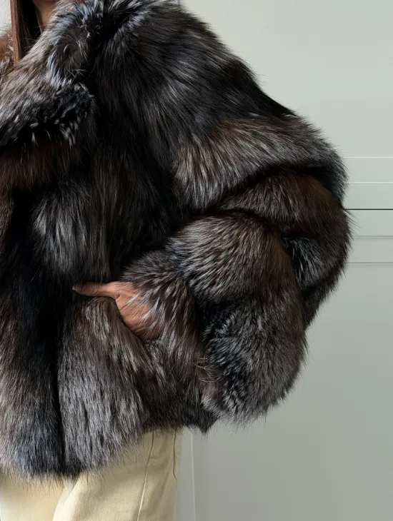 Шуба из меха блюфрост - воротник английский - фото 2