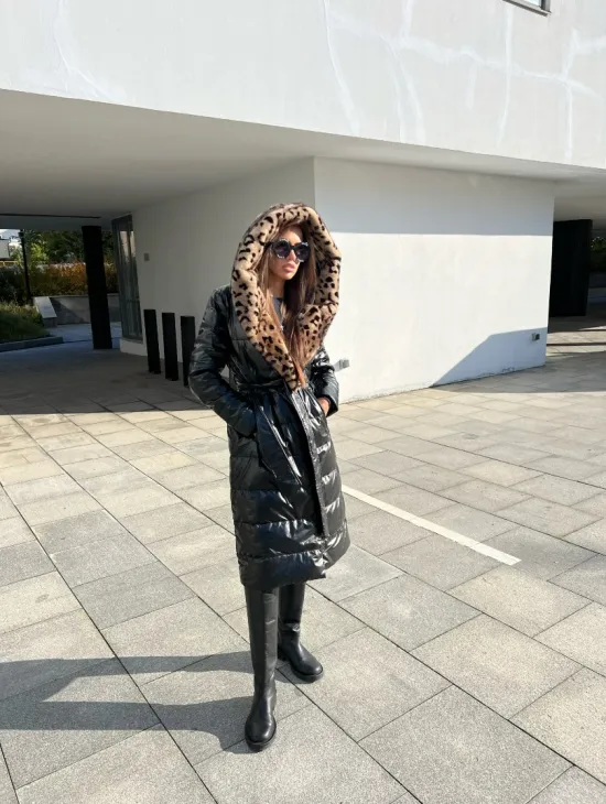 Пуховик с отделкой из меха аукционной норки в анималистическом стиле - фото 5