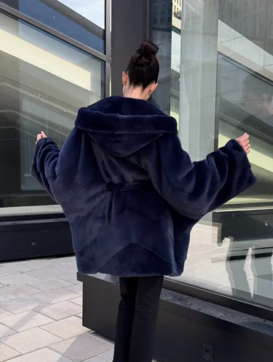 Шуба летучая мышь с капюшоном цвет аквамарин - паркетная раскладка - фото 18