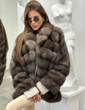 Стильный жакет из меха соболя - фото 1